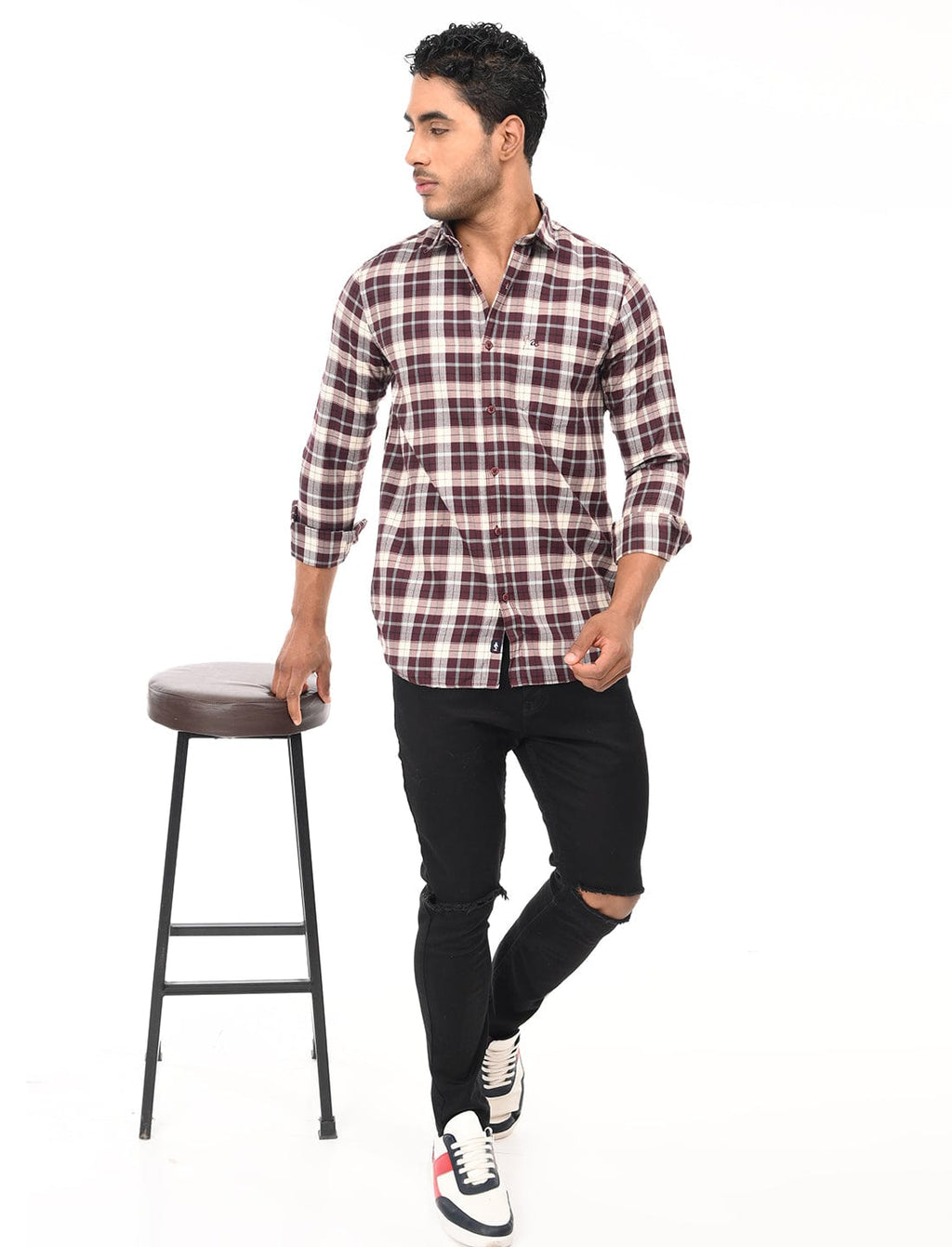 Men's Slim Fit Checks Full Sleeves Casual Shirt