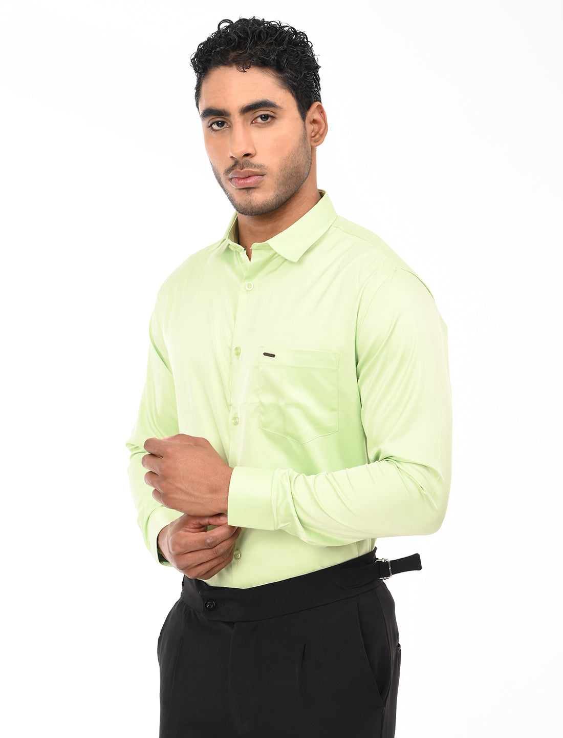 Men's Slim Fit Solid Full Sleeves Casual Shirt