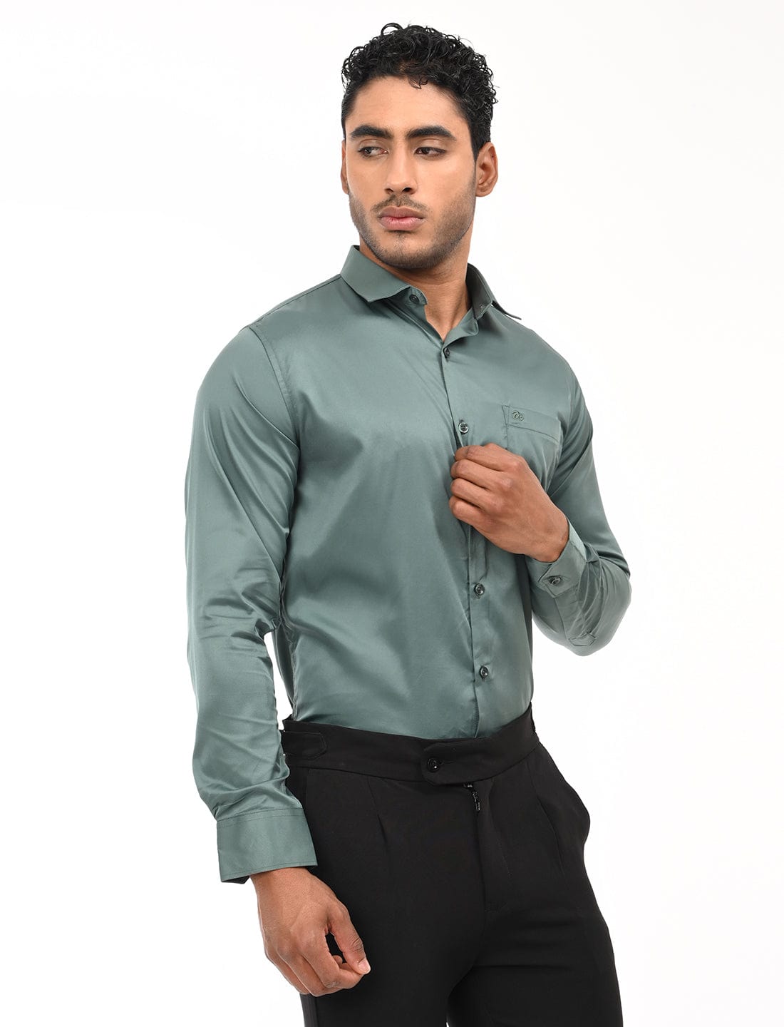 Men's Slim Fit Solid Full Sleeves Casual Shirt
