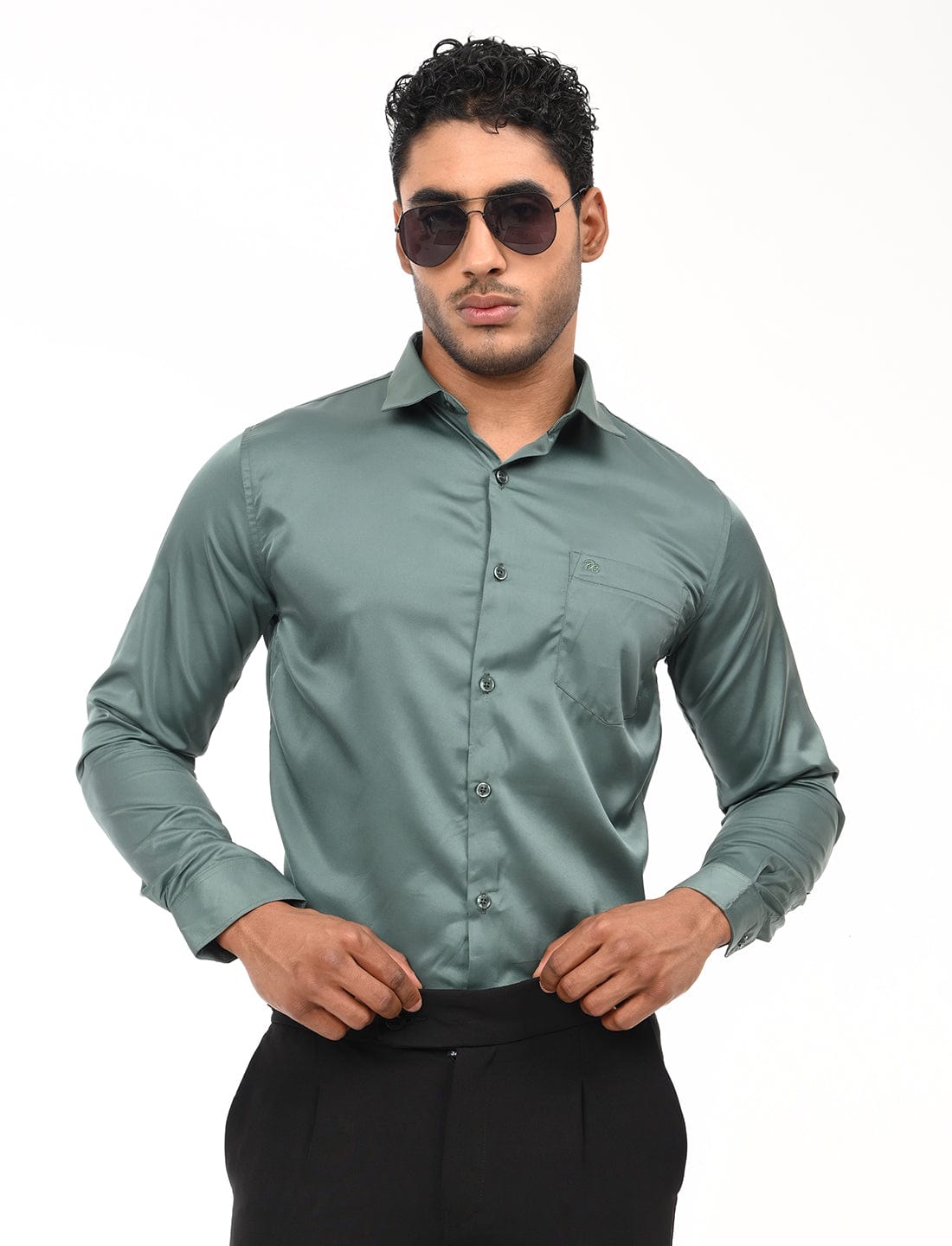 Men's Slim Fit Solid Full Sleeves Casual Shirt
