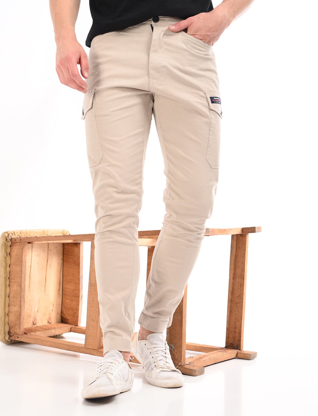 Men's Slim Fit Solid Flat Front Casual Cargos