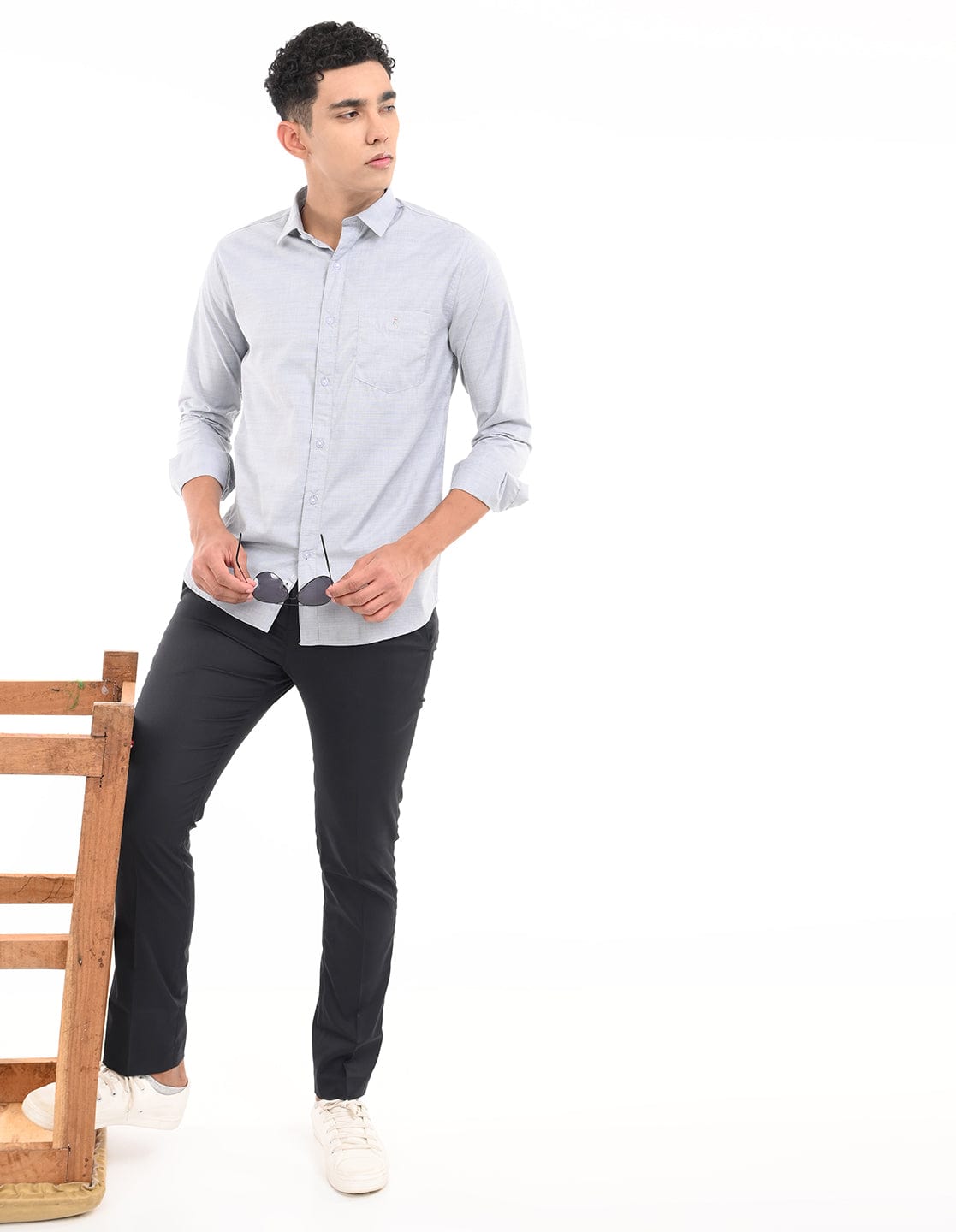 Men's Slim Fit Solid Full Sleeves Casual Shirt