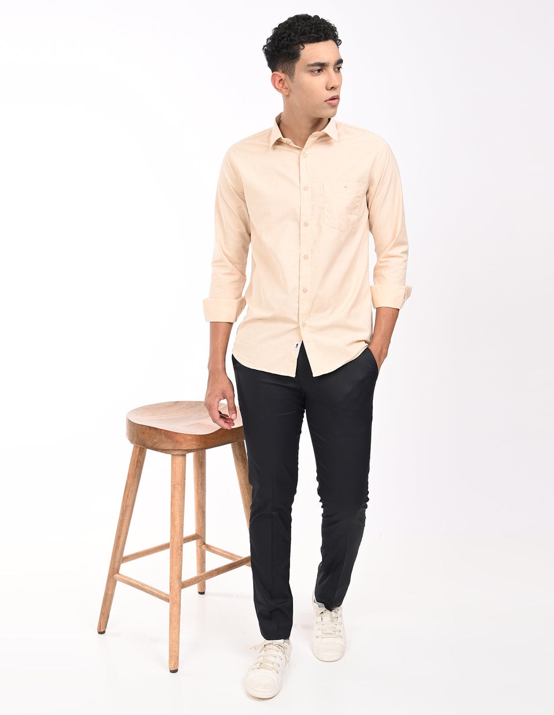 Men's Slim Fit Solid Full Sleeves Casual Shirt