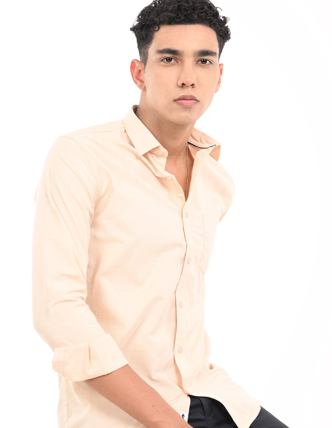 Men's Slim Fit Solid Full Sleeves Casual Shirt