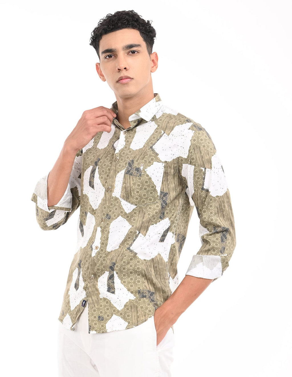 Men's Slim Fit Graphical Print Full Sleeves Casual Shirt