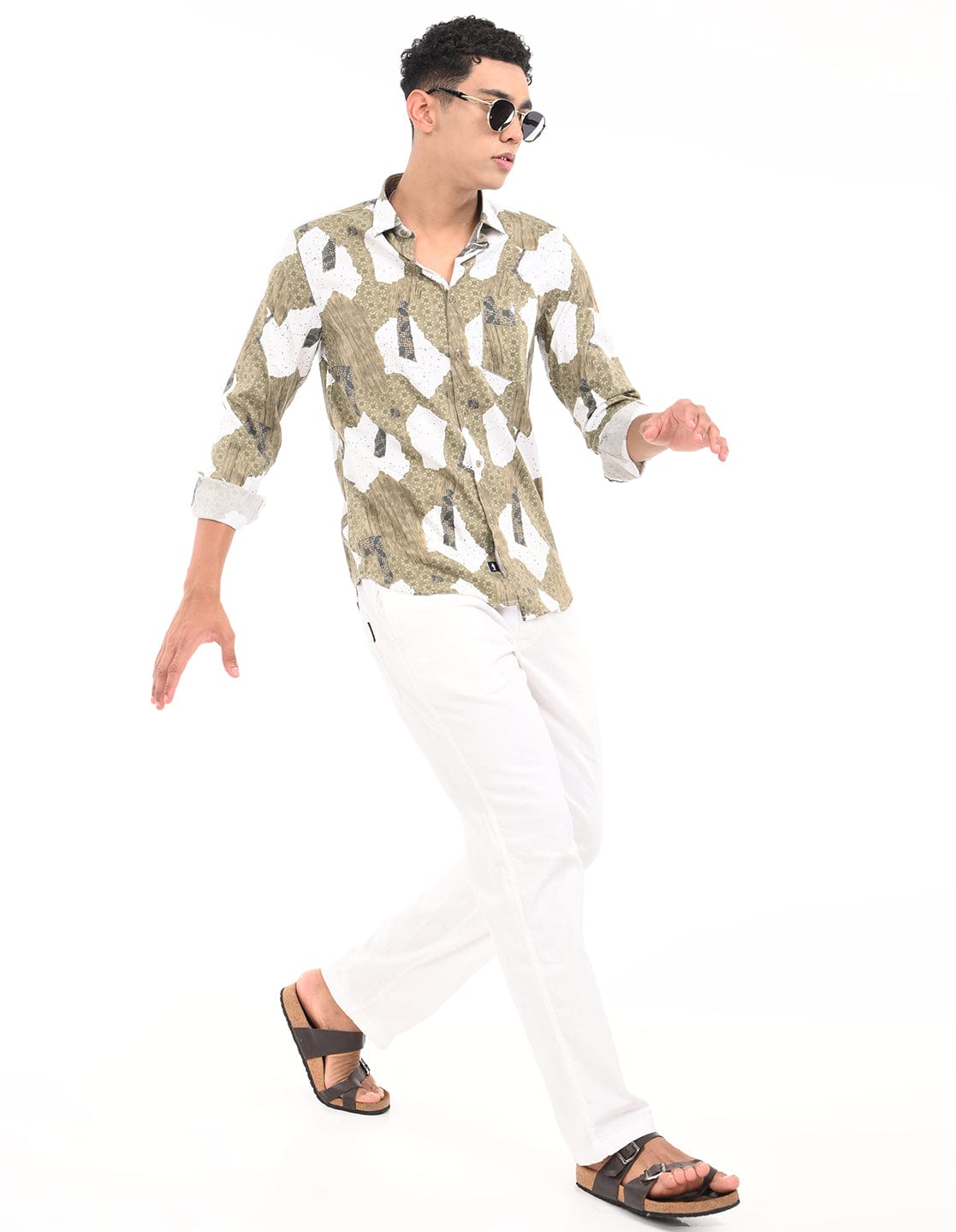 Men's Slim Fit Graphical Print Full Sleeves Casual Shirt
