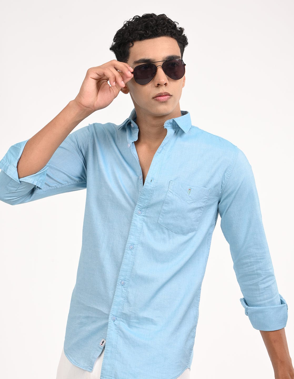 Men's Slim Fit Solid Full Sleeves Casual Shirt