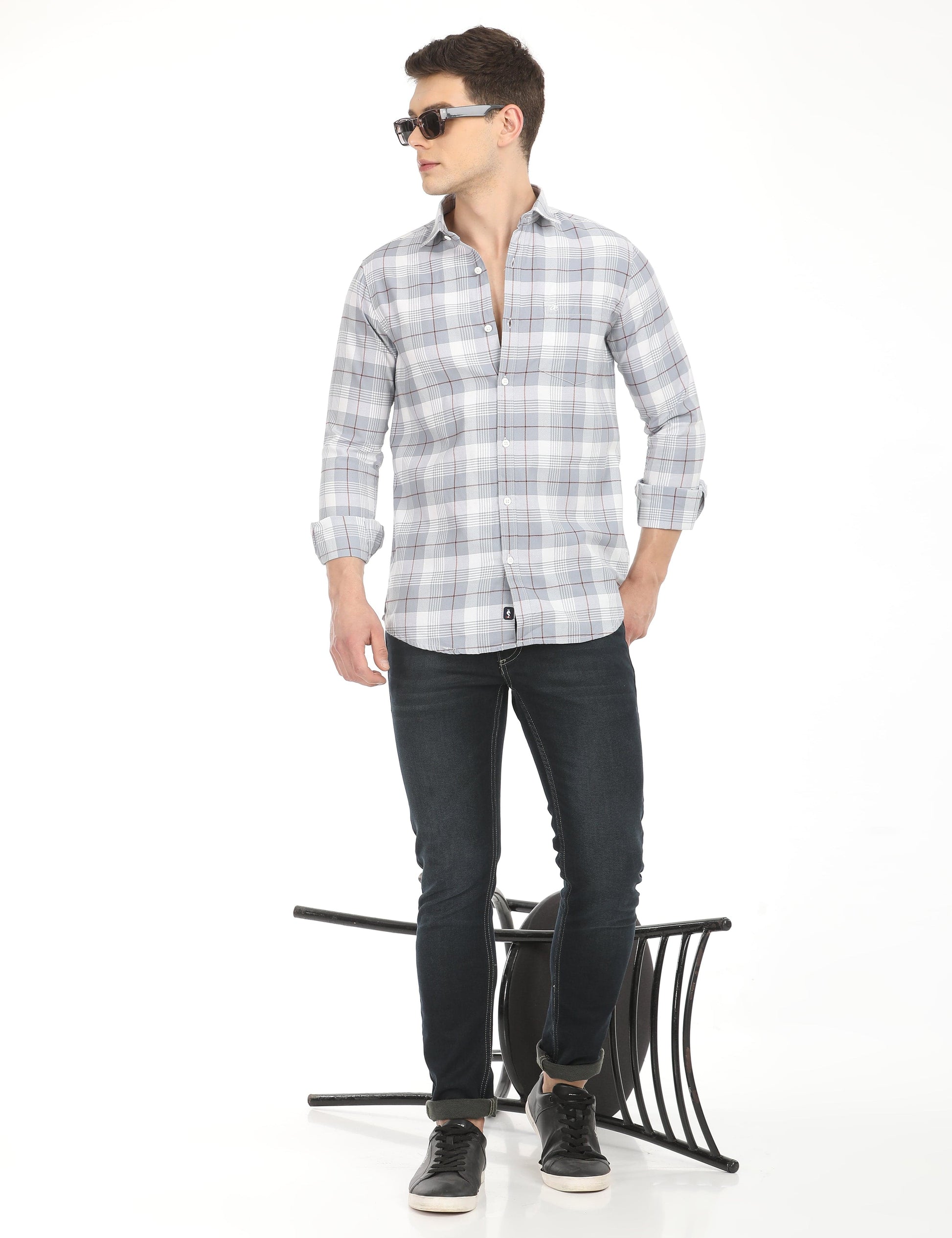 Men's Slim Fit Checks Full Sleeves Casual Shirt