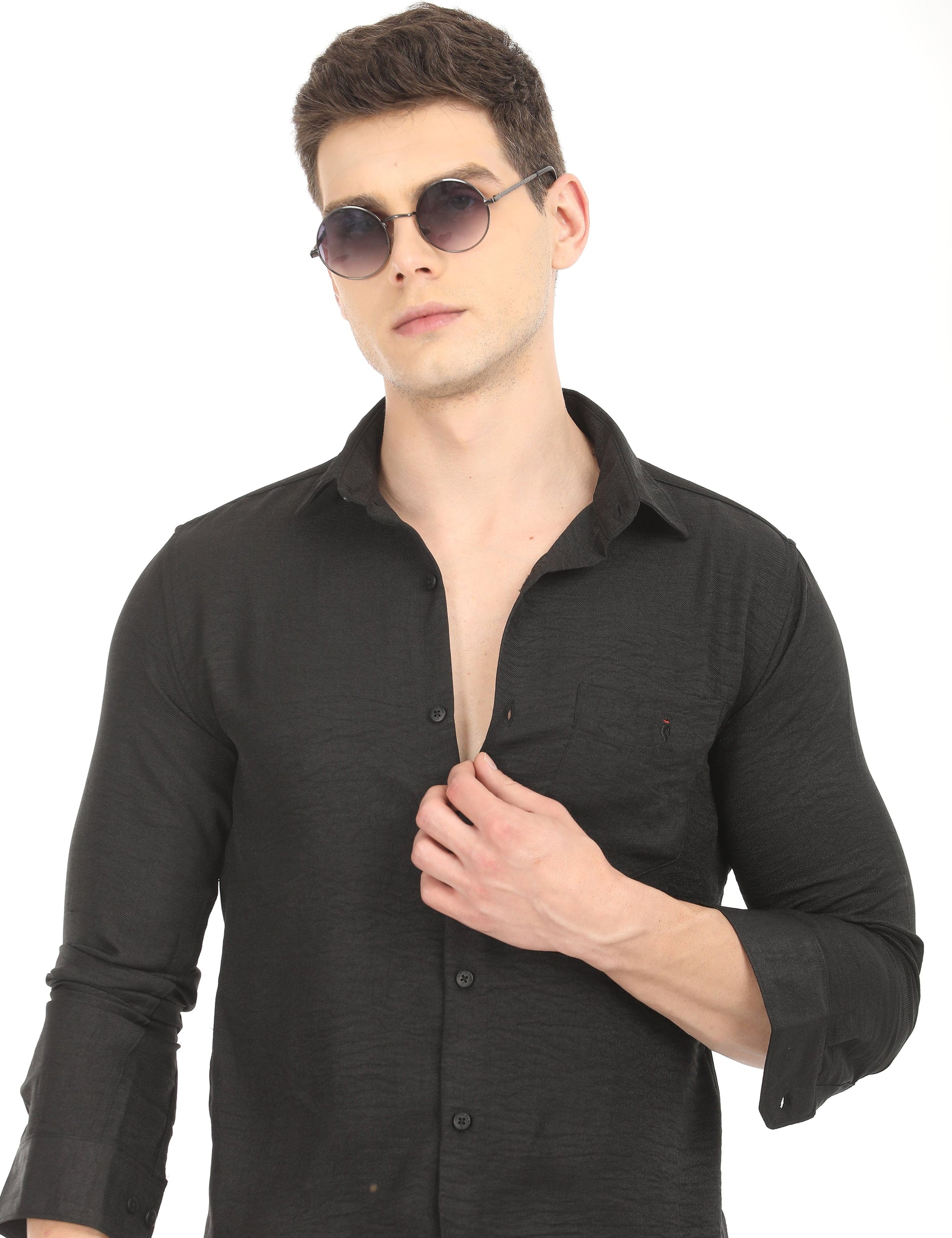 Men's Slim Fit Solid Full Sleeves Casual Shirt