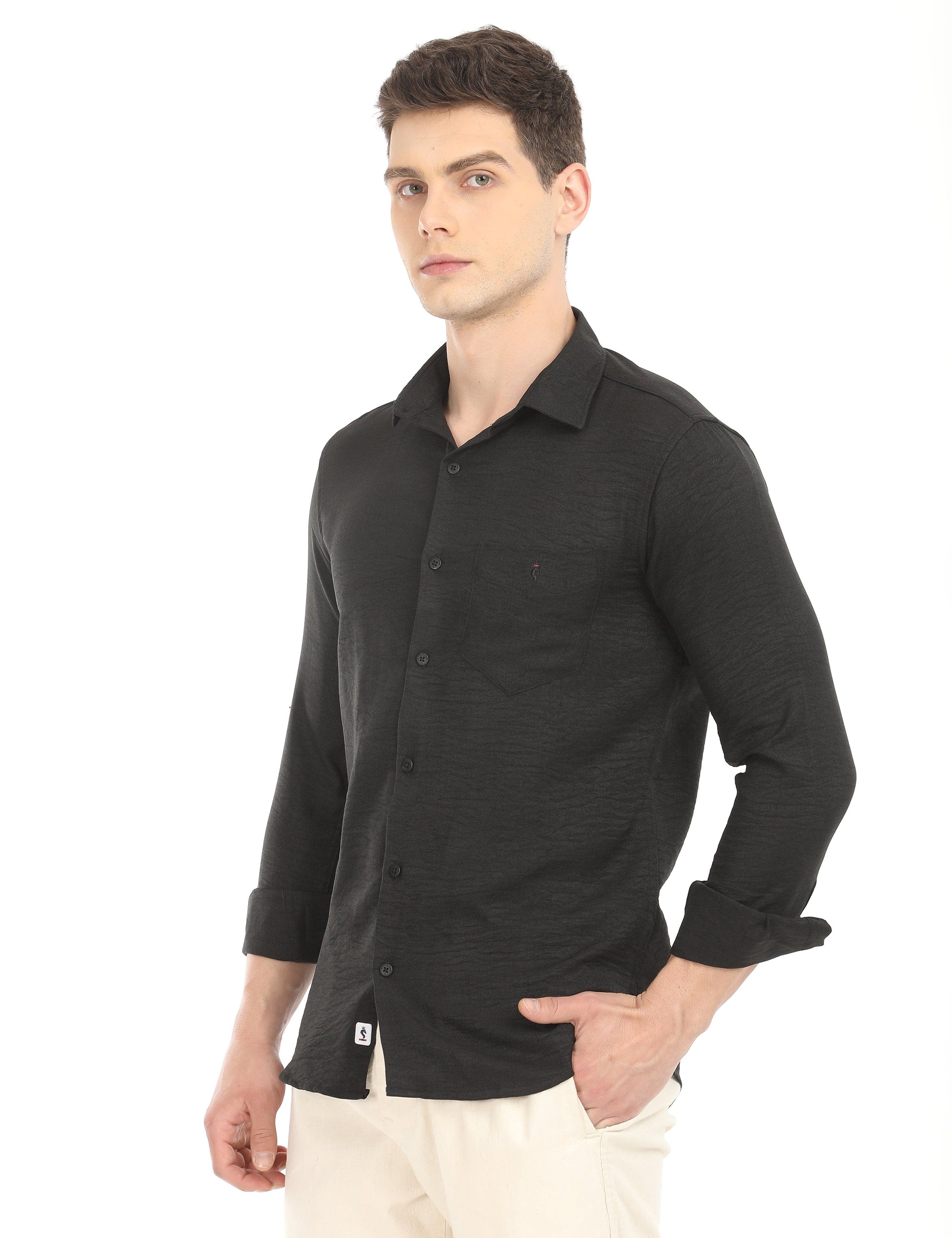 Men's Slim Fit Solid Full Sleeves Casual Shirt
