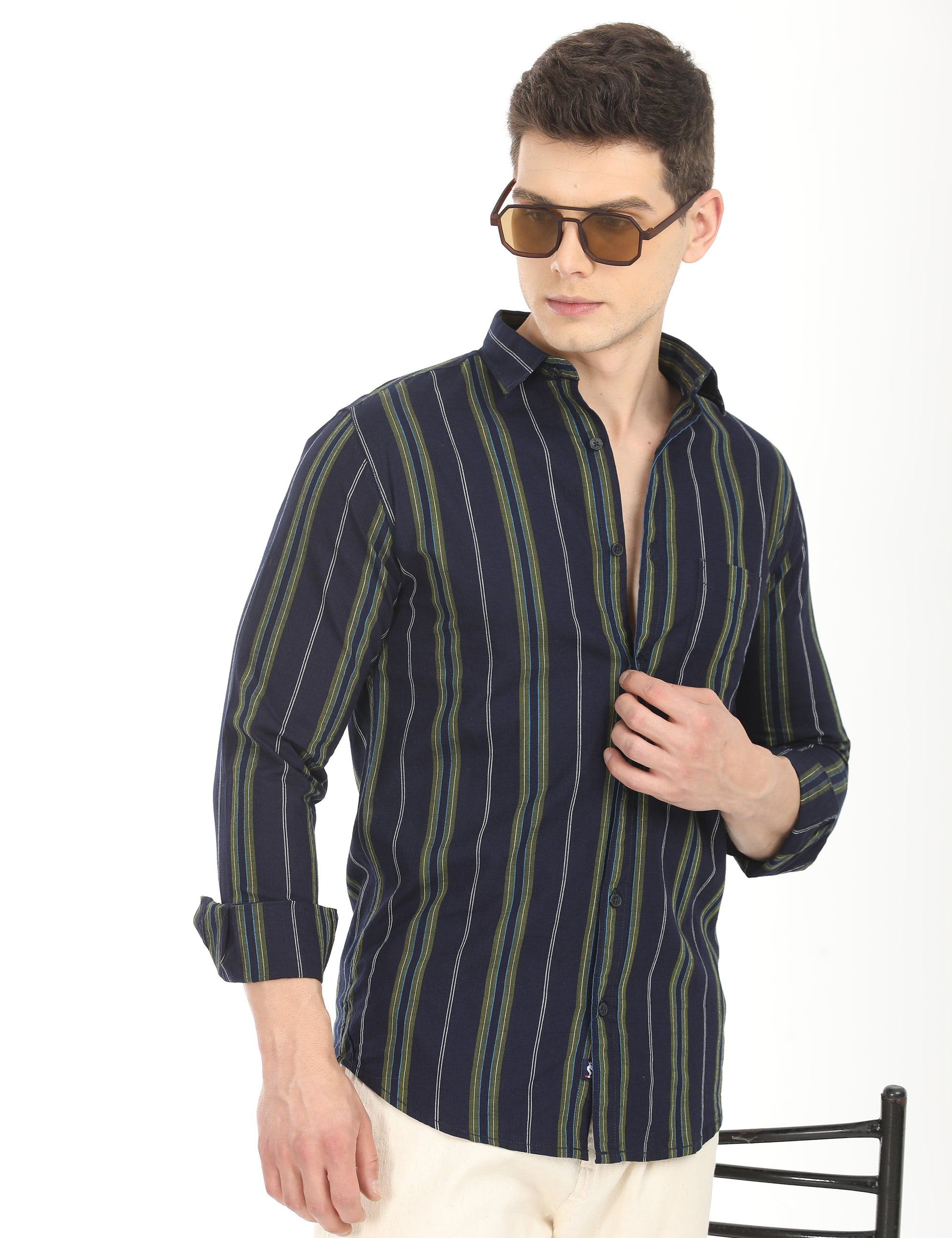 Men's Slim Fit Stripes Full Sleeves Casual Shirt