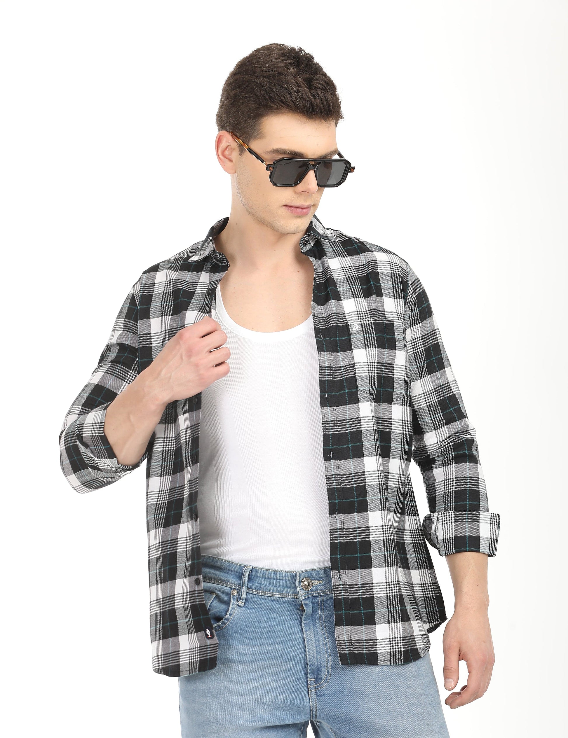 Men's Slim Fit Checks Full Sleeves Casual Shirt