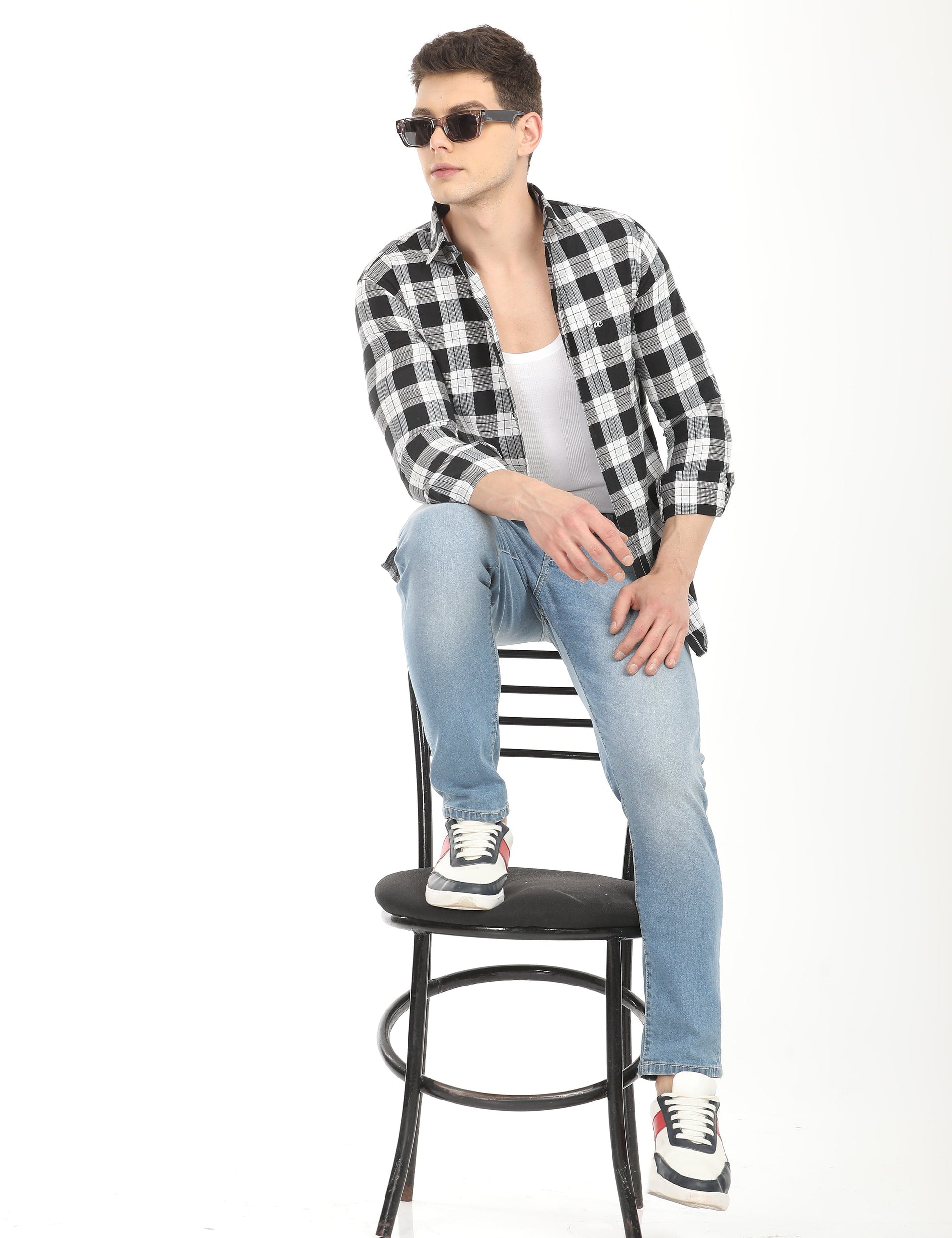 Men's Slim Fit Checks Full Sleeves Casual Shirt