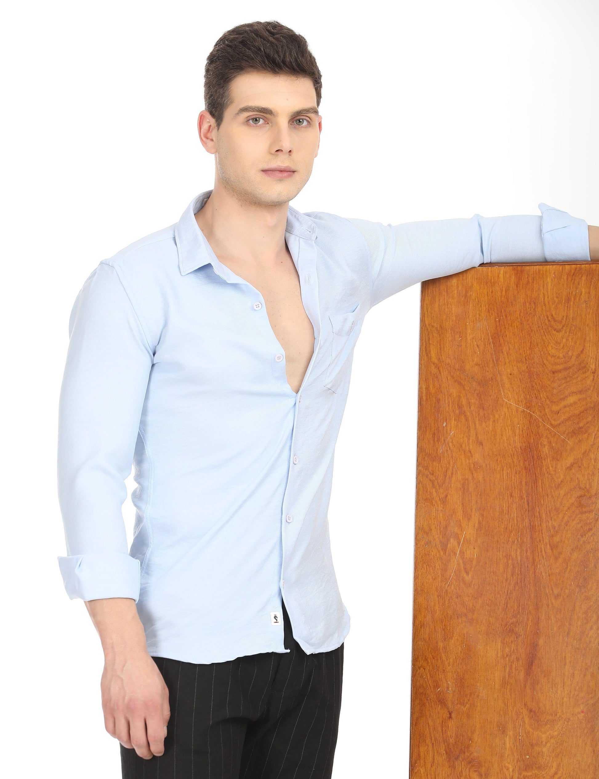 Men's Slim Fit Solid Full Sleeves Casual Shirt