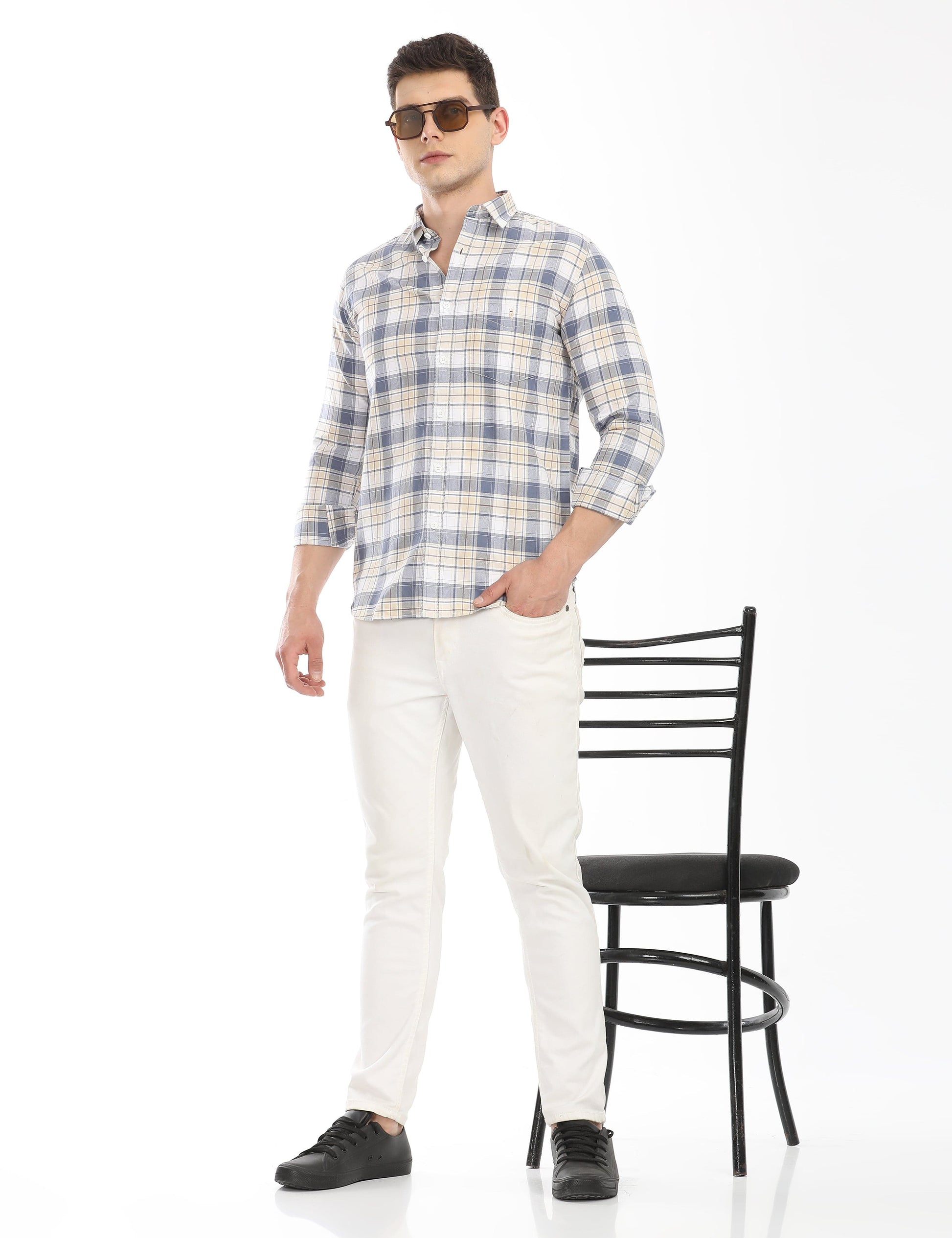 Men's Slim Fit Checks Full Sleeves Casual Shirt
